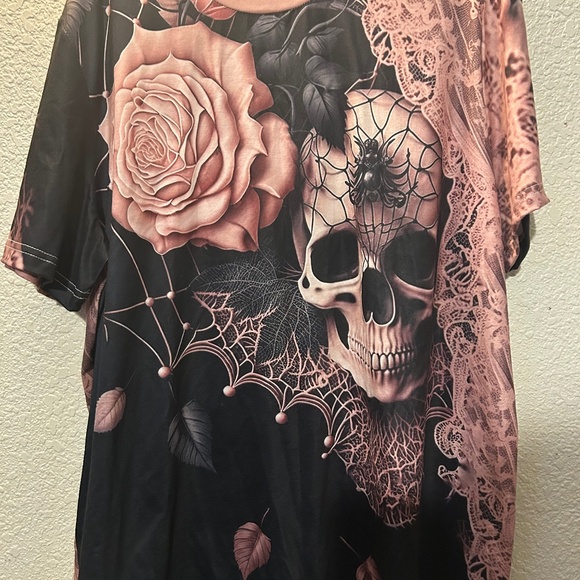 Top - Picture 1 of 7